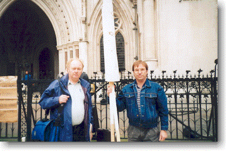 ps2oct00-a.gif (64917 bytes)